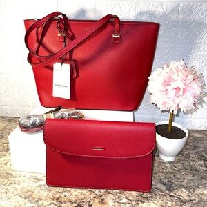 NWT Authentic Lovevook SET